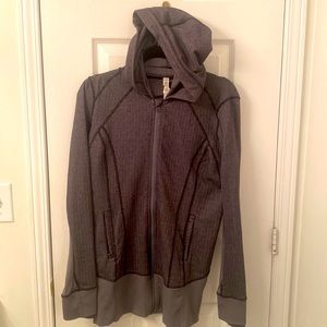 Lulu lemon sweater for women in great condition